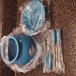 NEW Electric Fondue Warmer Set by Velata, Teal, NIB